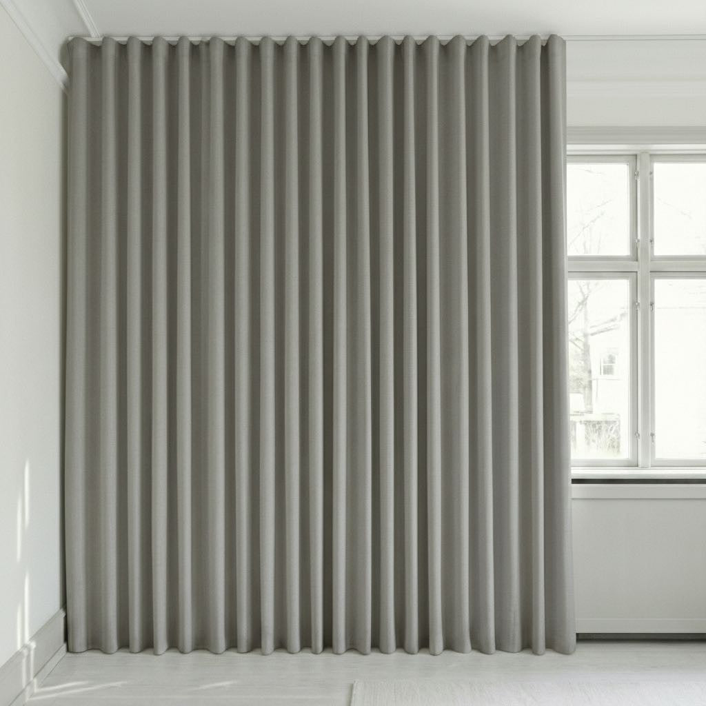 View image full screen Mørklægningsgardin på mål – Sola